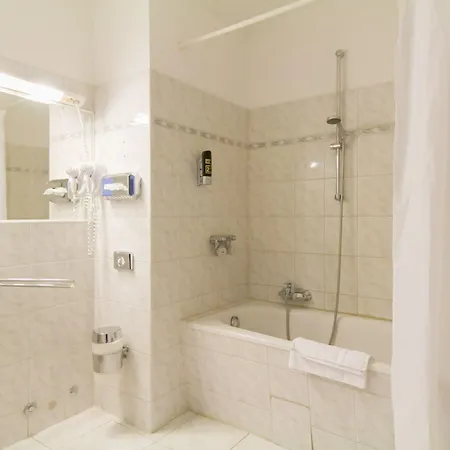 Lejlighedshotel Vega 3*